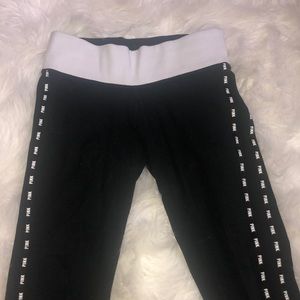 PINK Victoria’s Secret leggings